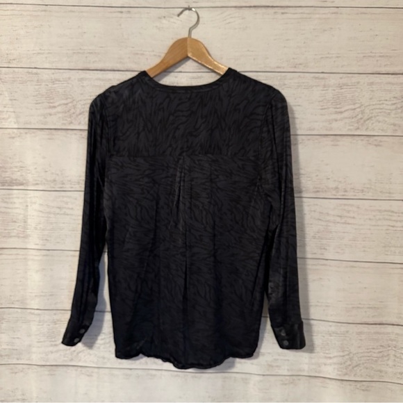Rails Pearl Onyx Print Satin Blouse M - Picture 5 of 8